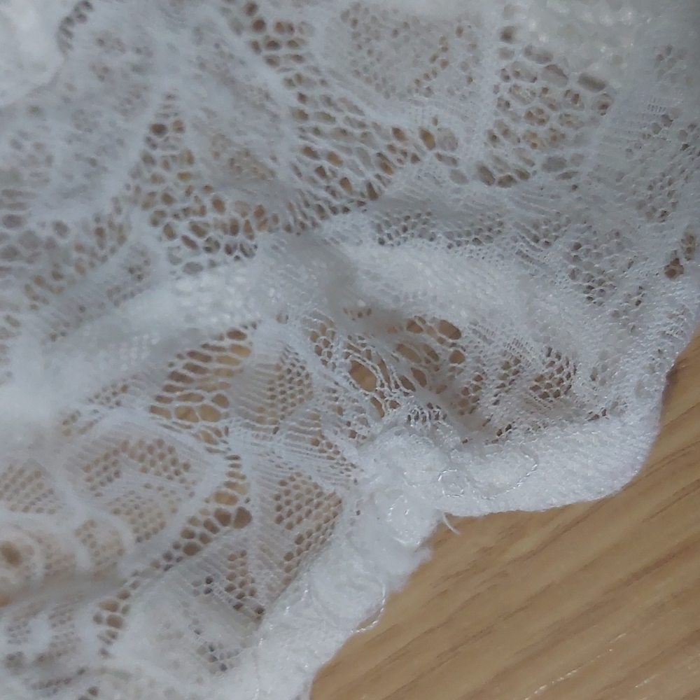 Lacy tee - Picture 9 of 9